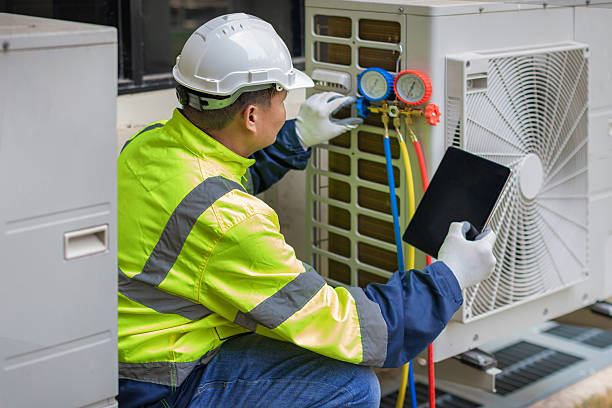 Professional Hvac technician working in Autaugaville, AL